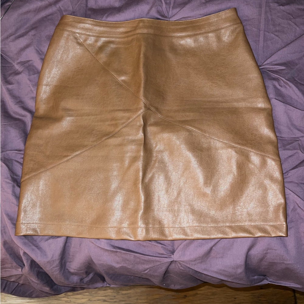 Faux leather mini skirt